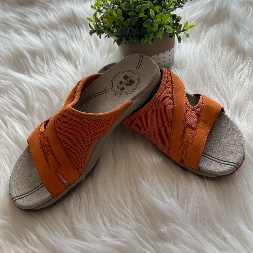 Merrell Slip On Sandals - Picture 5 of 9